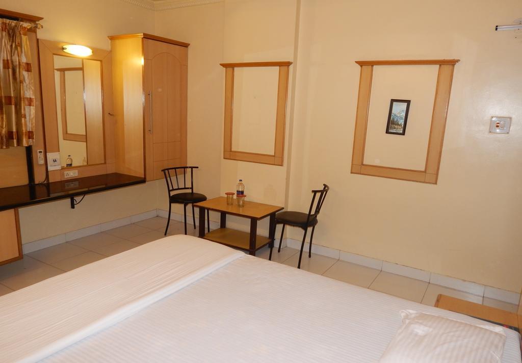 Hotel Suraj Classic Pune