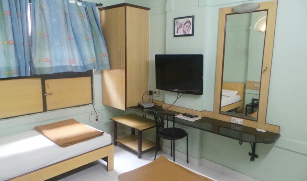 Suraj Classic Hotel 2*